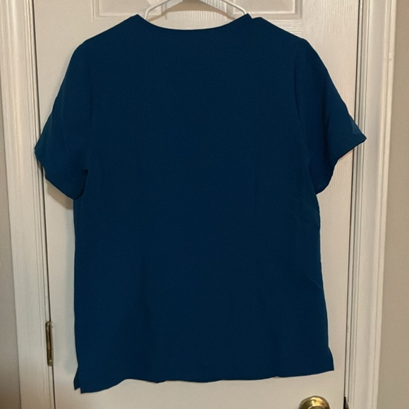 Figs Medium Casma Top in Alps Blue - Picture 3 of 5